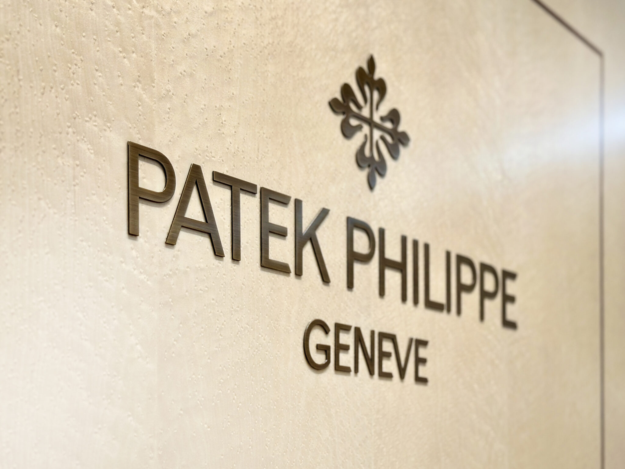 Patek Philippe Moonlit papercutting lantern 百達翡麗月夜時光剪紙燈籠 – 陳彥廷設計・剪紙・官網